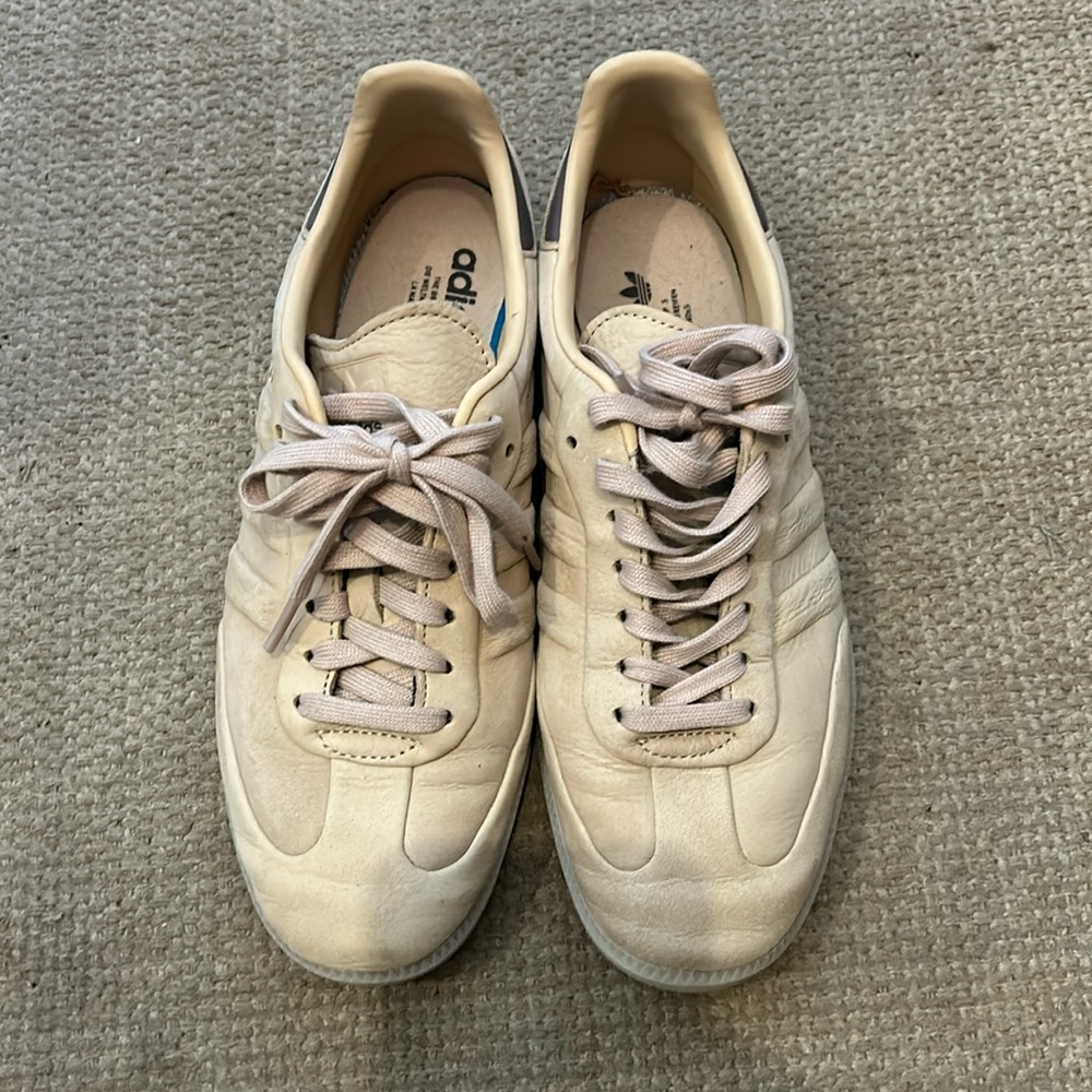 Hard to find tan suede Adidas Sambas in size 8 1/2. Worn once.